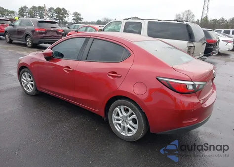 2017 Toyota Yaris Ia z USA, uszkodzony, nr VIN 3MYDLBYV7HY186725